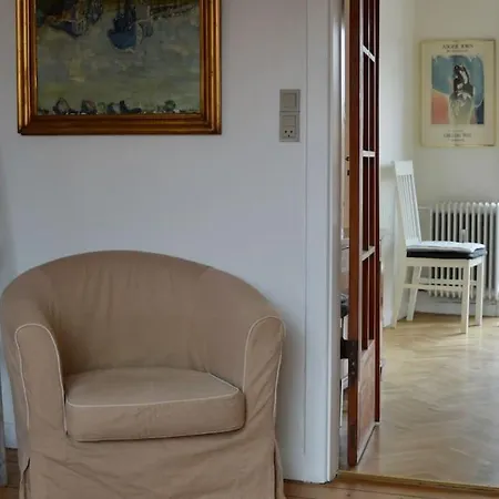 Susannes Herskabslejlighed, M. Altan Og Naer Strand Apartman *